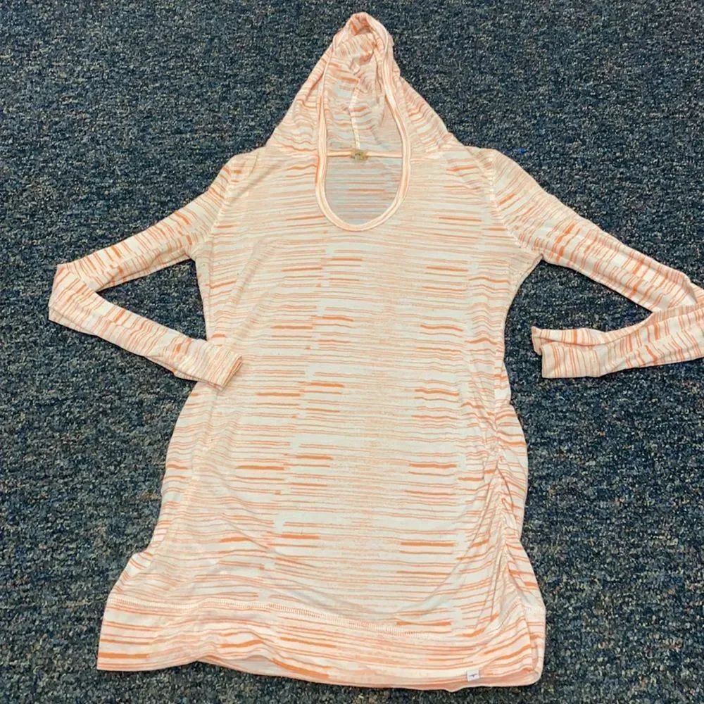 Soybu Orange and white Lightweight Hoodie sz. L